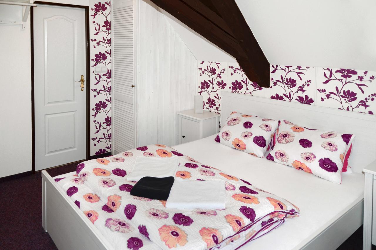 Hotel Jiricna Sušice Εξωτερικό φωτογραφία